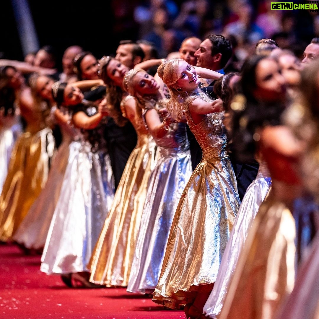 AndrΓ© Rieu Instagram - Closing the curtain on our Christmas concerts with immense gratitude! THANK YOU to the 60,000 global attendees who made it special ππ
Stay tuned for updates about the 2024 edition and subscribe to the newsletter: Link in bio! ππΆ Visit andrerieu.com for tour dates.