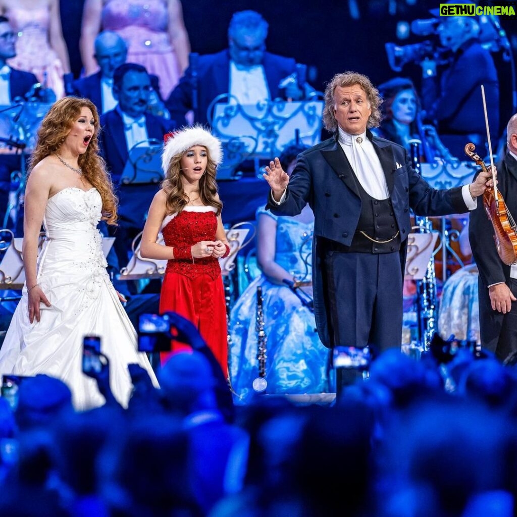 André Rieu Instagram - The grand finale is here! Our final Christmas concert is just hours away. Let’s wrap up the year with beautiful music and memories! 🎄❤️ Maastricht, Netherlands