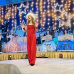 André Rieu Instagram - 🎄✨ Thank you to everyone who made the first 2 Christmas concerts unforgettable! We had an absolute blast this weekend! Who’s joining us next weekend for round 2? 🌟🎶🔔 Visit www.andrerieu.com for tour dates (Link in bio) Maastricht, Netherlands