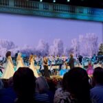 André Rieu Instagram - 🎄✨ Thank you to everyone who made the first 2 Christmas concerts unforgettable! We had an absolute blast this weekend! Who’s joining us next weekend for round 2? 🌟🎶🔔 Visit www.andrerieu.com for tour dates (Link in bio) Maastricht, Netherlands