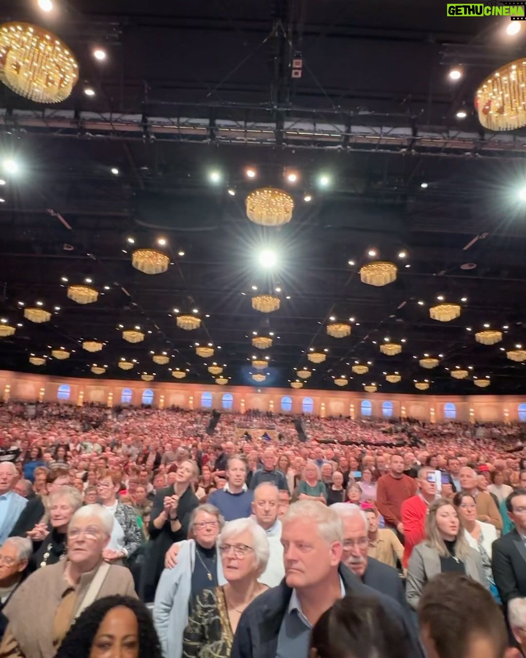 André Rieu Instagram - 🎄✨ Thank you to everyone who made the first 2 Christmas concerts unforgettable! We had an absolute blast this weekend! Who’s joining us next weekend for round 2? 🌟🎶🔔 Visit www.andrerieu.com for tour dates (Link in bio) Maastricht, Netherlands