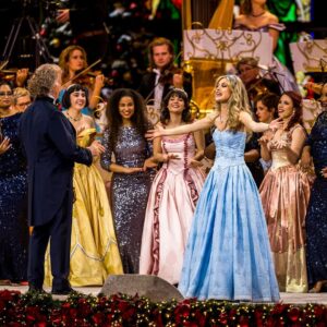 André Rieu Instagram - Memories of last year's Christmas with André concerts in Maastricht! 🎅🎄 Will you be watching the concert in cinemas this year or joining the festivities in person? For screening times and locations visit andreincinemas.com or andrerieu.com/tour for tour dates (Links in bio!) #music #classicalmusic #violin #andrerieu #rieu #concert #livemusic #orchestra #stradivarius #stradivari #violinist #viola #violin🎻 #🎻#maastricht #mecc #christmas #christmasmagic #xmas #christmasmusic