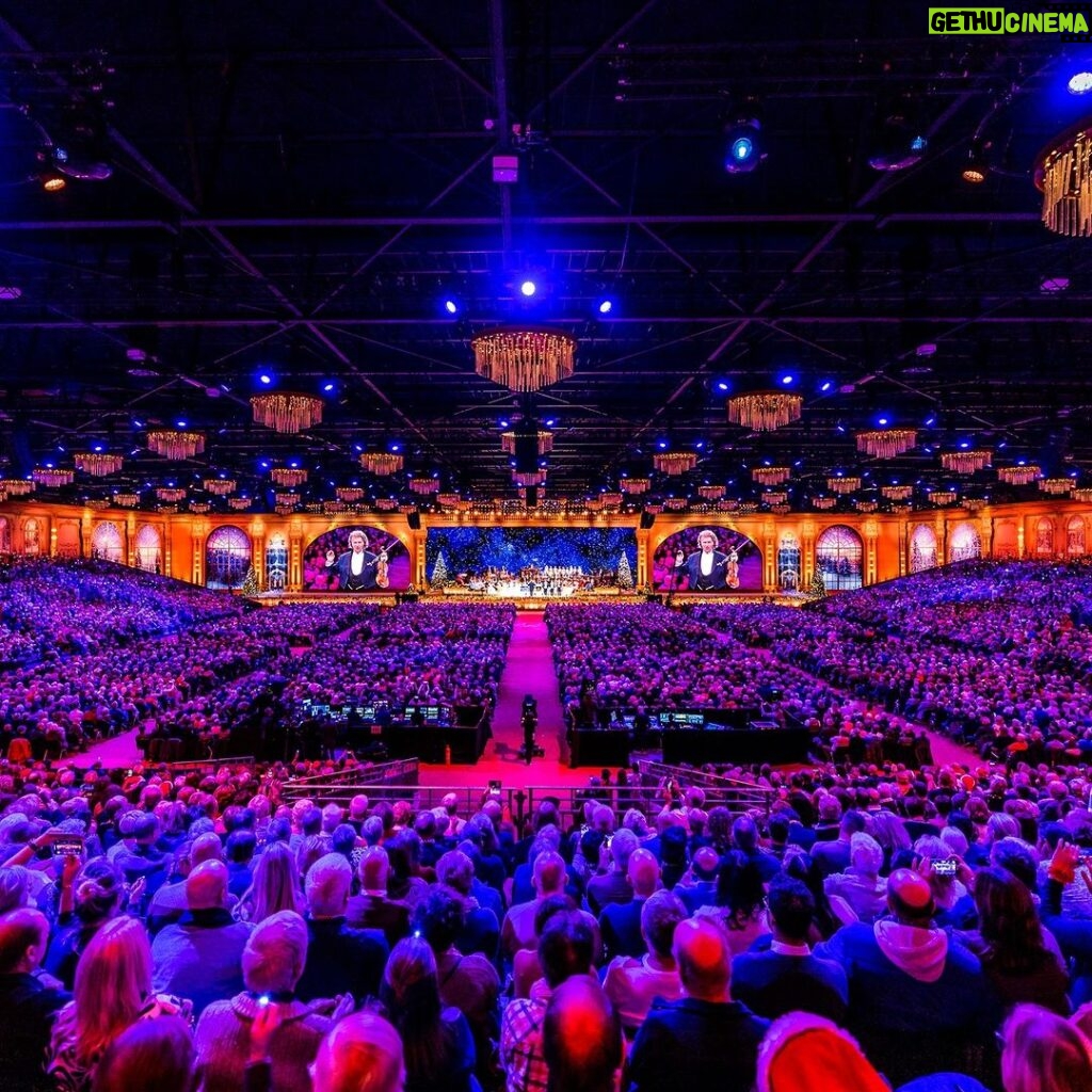 André Rieu Instagram - Memories of last year's Christmas with André concerts in Maastricht! 🎅🎄 Will you be watching the concert in cinemas this year or joining the festivities in person? For screening times and locations visit andreincinemas.com or andrerieu.com/tour for tour dates (Links in bio!) #music #classicalmusic #violin #andrerieu #rieu #concert #livemusic #orchestra #stradivarius #stradivari #violinist #viola #violin🎻 #🎻#maastricht #mecc #christmas #christmasmagic #xmas #christmasmusic