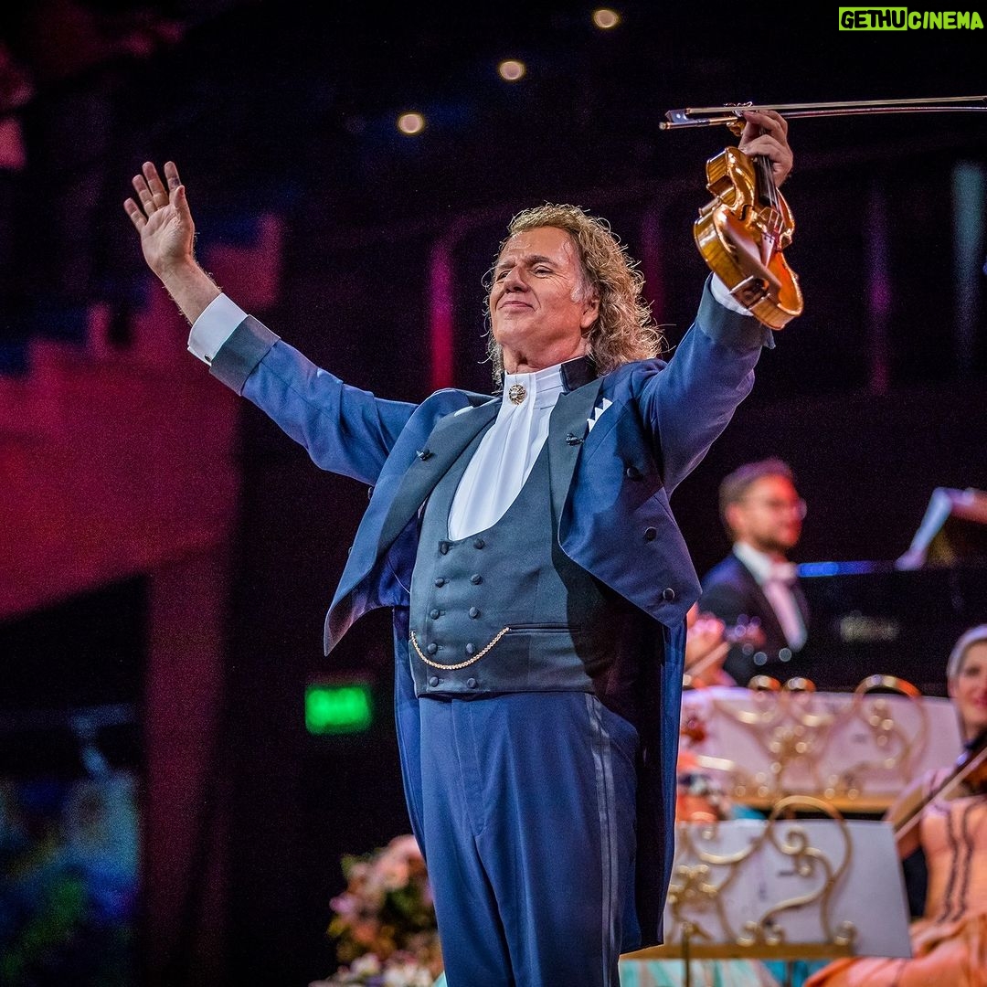 André Rieu Instagram - It's official! 🇨🇴 André Rieu returns to Bogotá! Get ready to be mesmerized at the Movistar Arena on September 18, 2024. Get your tickets now at andrerieu.com for a night filled with music, magic, and memories (Link in bio). Early booking is advised. #music #classicalmusic #violin #andrerieu #rieu #concert #livemusic #orchestra #stradivarius #stradivari #violinist #viola #violin🎻 #🎻 #bogota #colombia #colombia🇨🇴 #🇨🇴 @movistararenaco Bogota