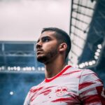 André Silva Instagram - Keep your head up!