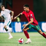 André Silva Instagram - Nunca parar de acreditar! Obrigado a todos que nos apoiaram até ao último segundo! Estádio Algarve