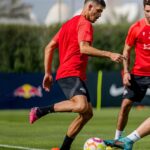 André Silva Instagram - ⚽️😁 Abu Dhabi, United Arab Emirates