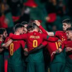 André Silva Instagram - Hoje chego a Portugal com um sentimento de vazio porque o nosso percurso no mundial terminou mais cedo do que esperávamos! Apesar de dar sempre o meu melhor não consegui estar mais presente dentro de campo para ajudar Portugal e a equipa! Saímos desiludidos pois a convicção era a de que era possível continuar a viver este sonho! Ainda assim, tenho a certeza que a força deste grupo só crescerá e que nos próximas desafios estaremos mais uma vez prontos para dar o nosso melhor, com todos VOCÊS! Vamos todos juntos! Por Portugal! 🇵🇹💪