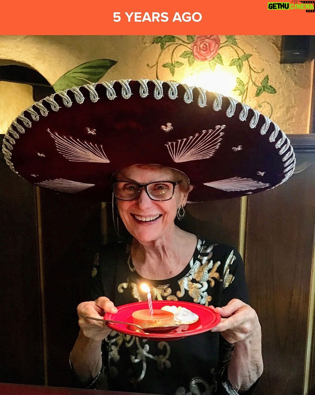 Andrea Barber Instagram - Would’ve been my Mom’s 80th birthday today. ❤️💫 We toasted her with a Cadillac Margarita at El Cholo tonight. Happy heavenly birthday, Mom. Love you.
