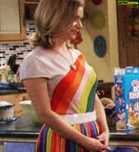 Andrea Barber Instagram - The WINNER of the 10th Annual Kimmy Gibbler Costume Contest is… @icstarsnureyes! 🎉🌈 It’s always so so so so SO hard to choose just one winner each year, and this year was no exception. But I loved Lauren’s creativity, attention to detail, and huge effort - she created the famous red front door, siding, and scarves entirely out of construction paper! 🤯 All of these qualities remind me so much of Margaret, who always put so much love into the costumes she made for me. ❤️ THANK YOU to everyone who took the time to create such incredible Gibbler Style! You all make my heart so full. ❤️🏡 #KimmyGibblerCostumeContest2021 #kimmygibblercostumecontest