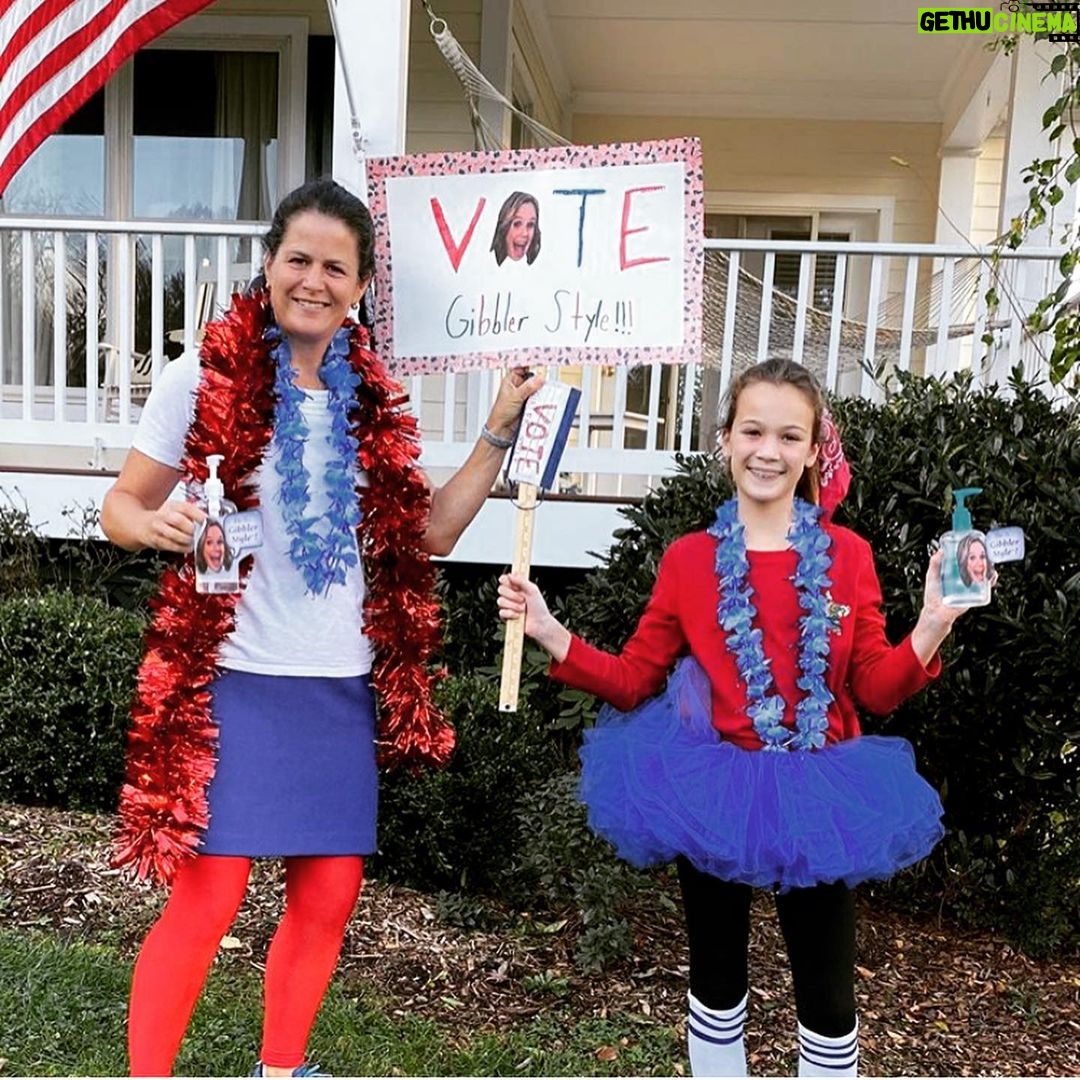 Andrea Barber Instagram - THE WINNER of the 9th Annual #KimmyGibblerCostumeContest2020 is..... @kimmygibblerbrasil! 🎉 This year was BY FAR the toughest year yet! I think quarantine inspired many people to become extra creative and ingenious! 💫 I want to name some honorable mentions who went above and beyond: @the_ashley_f who handmade four godmother costumes from scratch, @holliefarrell who did a fabulous take on the birdcage hat, @stormchasingliz who always kills me with her spot on Kimmy expressions and re-enactments, @whip_up_with_malavika who I believe is the first person to attempt rapper Kimmy G, @boobeckaboo who charmed me with her flea dip dog costume, @juliesmith___ who made my jaw drop with her Kabuki make-up skills, @_iic_24 who impressed me with her teppanyaki grill re-enactment, @jennyescott who made me laugh so hard with her crying loser Kimmy impression, and @pbw151515 for rocking the VOTE! You are ALL winners in my heart. ❤️ Thank you to everyone who participated. You are all such a wonderful embodiment of the Kimmy Gibbler spirit: Have fun. Don’t take yourself too seriously. Love and accept all of the things that make you weird. Love and accept others. The world can always use more of this. ❤️ #kimmygibblercostumecontest
