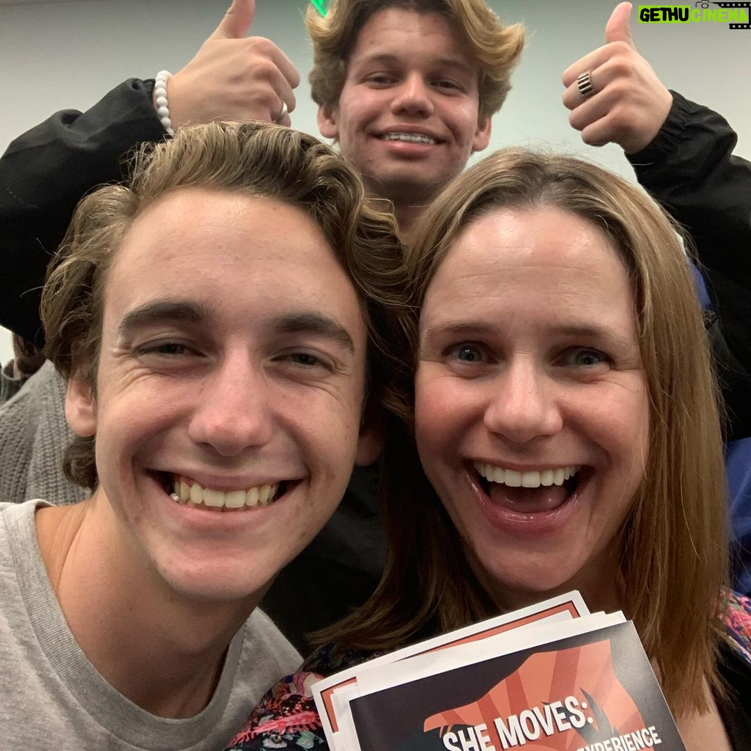 Andrea Barber Instagram - I promised my nephew @garrett_barber_ I wouldn’t embarrass him at his performance tonight...but I didn’t say anything about Instagram!! 😜😜 I’m proud of you and your newfound dance skills, G! Bravo!🕺🏻🌟 (📸💣: @taterytky)