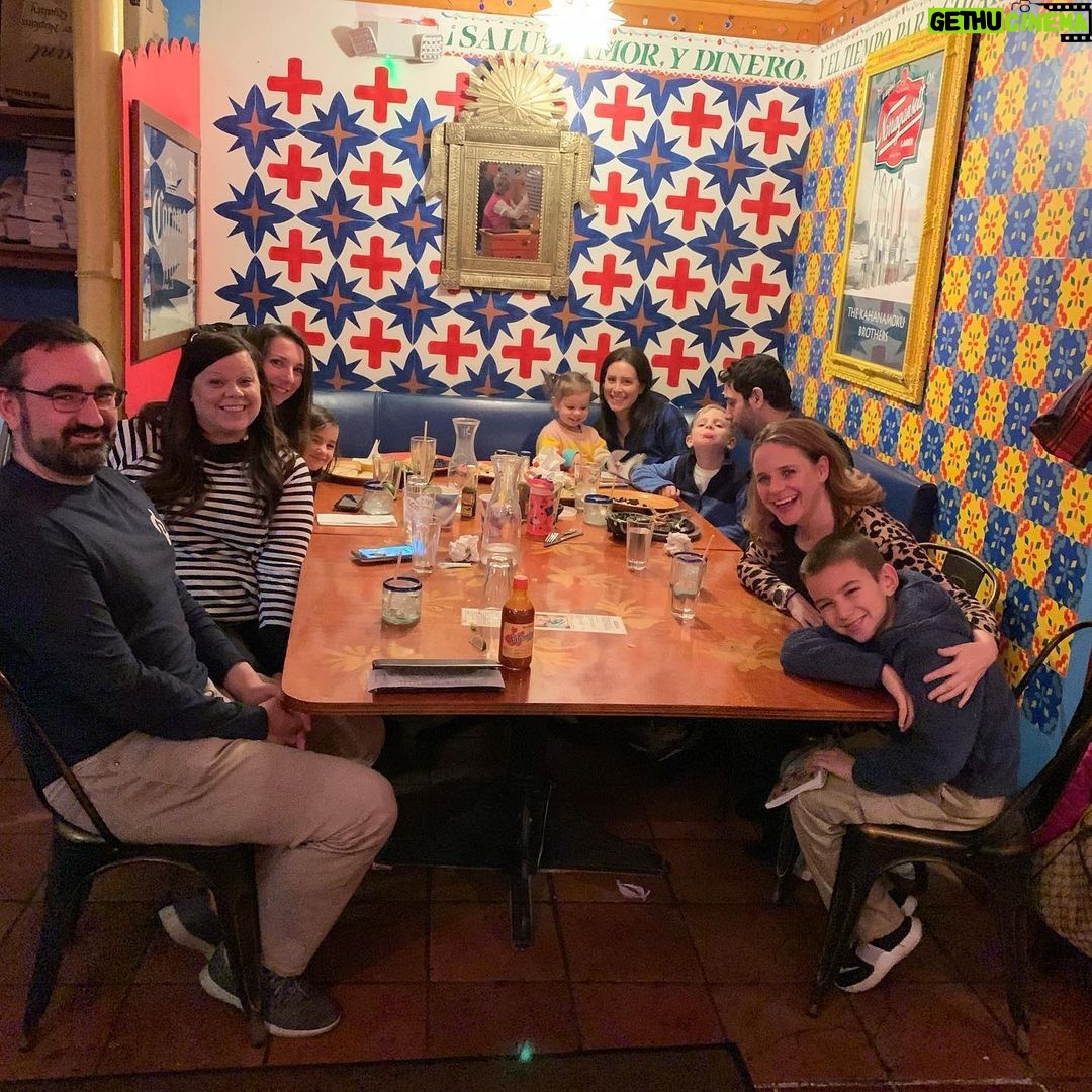 Andrea Barber Instagram - 🌮🍹 #beans #myfavoritejaredisjaredsiegel Tequila Mockingbird