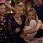 Andrea Barber Instagram - Fuller House is back in LESS THAN 24 HOURS!! Gimme a howl if you’re excited! 🐺🗣 #fullerhouse