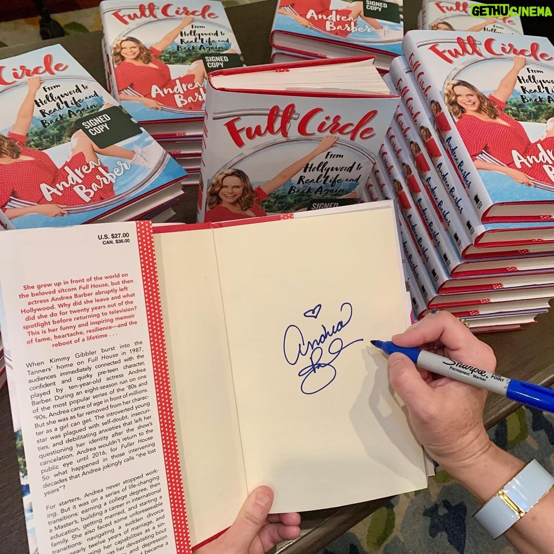 Andrea Barber Instagram - Holiday shopping is kicking off and @barnesandnoble has just shared amazing news: hand-signed copies of FULL CIRCLE will be available at B&N stores and online at BN.com/SignedEditions starting TOMORROW, Saturday, 11/16! #BNSignedEditions
