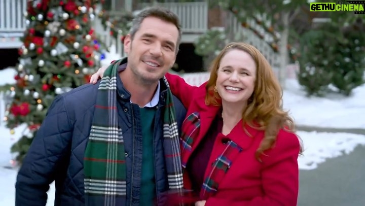 Andrea Barber Instagram - Behind the scenes of CHRISTMAS ON CANDY CANE LANE, premiering TONIGHT on @gactv! ππ€Άπ»π #ChristmasOnCandyCaneLane