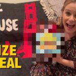 Andrea Barber Instagram – ONE person who preorders my book, FULL CIRCLE, will win this exclusive prize: A pixelated circle! (Kidding! Head over to my vlog to see what it is! Link in bio.) Preorder your copy of my book before Nov. 12 to be entered into the giveaway for a chance to win the cast wrap gift for season 5! andreabarberfullcircle.com