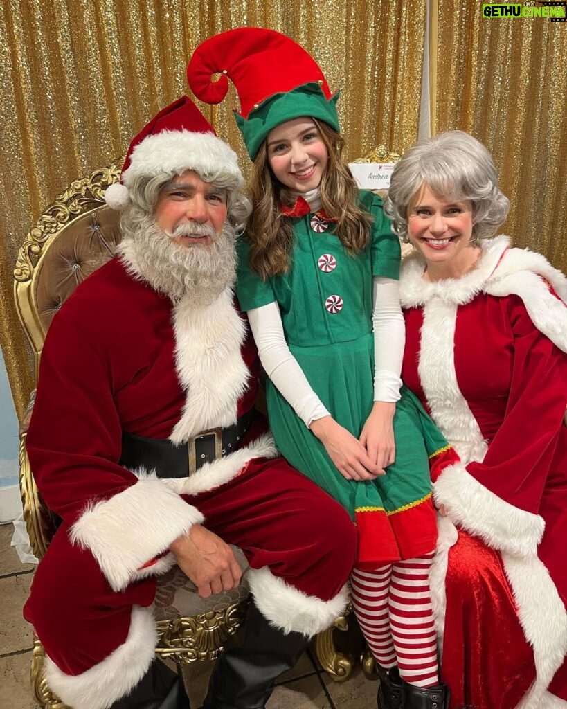 Andrea Barber Instagram - And that’s a wrap on Christmas on Candy Cane Lane! 🎬🎄🤶🏻 Someday I will be able to process this rollercoaster of emotions and put into words just how transformative this experience was. This was my first Christmas movie, my first time being #1 on the call sheet. Three weeks ago I was nervous as hell walking into the table read. And today I head home with a wealth of experience and new friends for life. I’m so grateful for my wonderful co-stars and our hardworking crew, and to our fabulous director @christiewillwolf for her leadership, guidance, and friendship. And I will especially miss my leading man, @actordanpayne, who made every single day brighter with his effortless charm, extraordinary talent, and genuine love for everyone around him. And most of all - to my hero, @candacecbure. I’m not sure how it’s possible, but we became even closer through this experience. Having your producer also be one of your best friends is just about the greatest gift I could’ve asked for. CCB, I love you and I’m so so grateful for you - for your advice, your listening ear, and your unwavering support and belief in me. Thank you. ❤️ I know everyone jokes that all Christmas movies are the same…but this one hits different, I promise! I can’t wait for everyone to see Christmas on Candy Cane Lane on December 3rd on @gactv! ❄️🎄💫 Vancouver, British Columbia