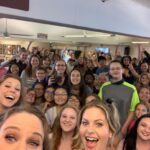 Andrea Barber Instagram - Pre-show selfie with the audience line! We appreciate you waiting so many hours! ❤️ #fullerhouse Warner Bros. Entertainment