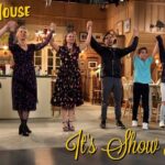 Andrea Barber Instagram - New vlog is up! First taping of @fullerhouse Season 5! 🎬 Link in bio. #fullerhouse Fuller House Stage 24