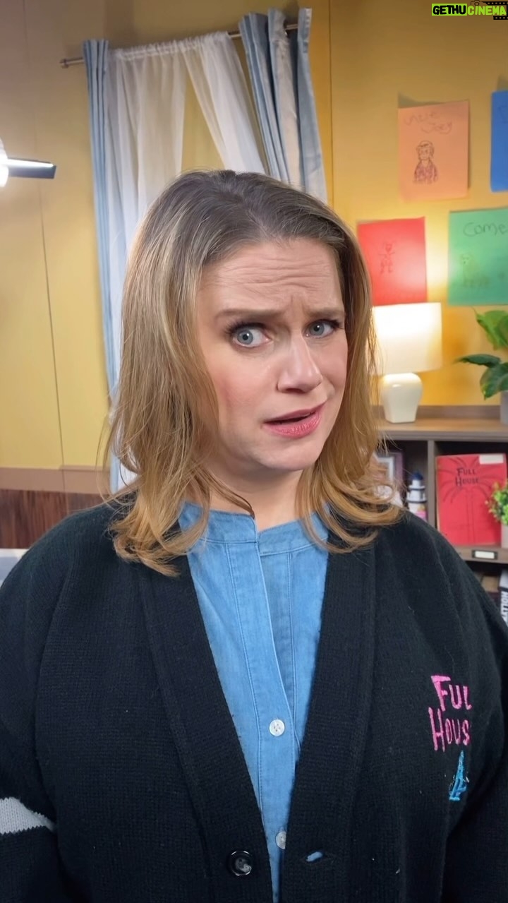 Andrea Barber Instagram - NEVER a dull moment with @andreabarber and @dcoulier 😆🤪 Who’s watched the latest #FullHouseRewind episode??? 👀 #KimmyGibbler #funny