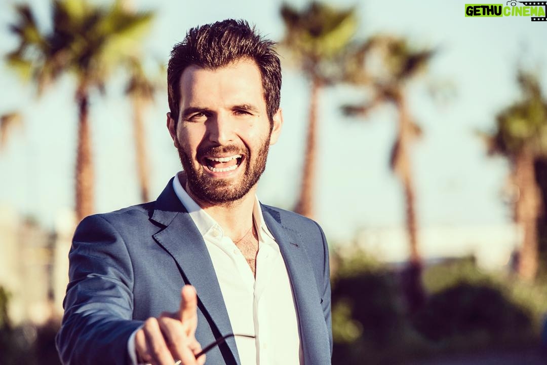 Andrea Iervolino Instagram - "Don't just follow your dream...chase them!" #myquote #mymission #ilovemyjob Los Angeles, California