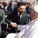 Andrea Iervolino Instagram - "I am proud that great artists like Bollywood star Jacqueline Fernandez ( @jacquelienefernandez ) accepted my invitation to pay homage, together, to His Holiness @franciscus