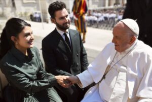 Andrea Iervolino Instagram - "I am proud that great artists like Bollywood star Jacqueline Fernandez ( @jacquelienefernandez ) accepted my invitation to pay homage, together, to His Holiness @franciscus