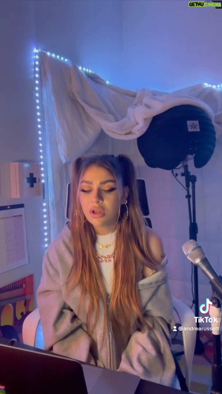 Andrea Russett Instagram - i wrote this from the perspective of certain people in my life when i was struggling with addiction. owwy.