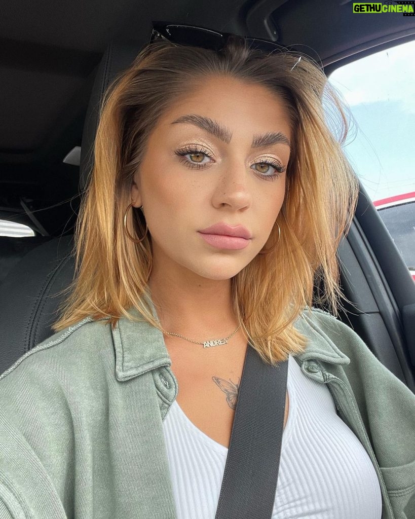 Andrea Russett Instagram - i have learned so. much. in recovery. number one being that it is not and will never be linear. there will be days that make it seem effortless and there will be days that i have to take hour by hour, or even minute by minute. i’m learning a lot about being present and mindful. yesterday is gone and tomorrow is not yet here. all i can do is learn from yesterday what worked and what didn’t, to set me up for a better tomorrow. hope you’re all hangin in there. ♥️