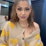 Andrea Russett Instagram - DID SOMEONE SAY CANDY CRUSH MUSIC SEASON?!... Yeah. I made a little jingle from the Candy Crush in game music. Level 10,000 HERE WE COME! @candycrushsaga #candycrushpartner