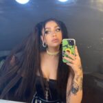 Andrea Russett Instagram - tell me ur favorite lyric from freezing ❄️ and most importantly…….. keep streaming!!!!! 💙
