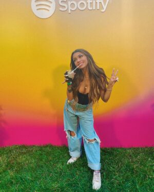 Andrea Russett Instagram - love ya’s @spotify 💘