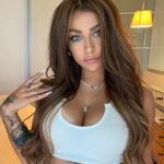 Andrea Russett Instagram - she’s back from vacation, y’all ready for new music? 🧜🏼‍♀️