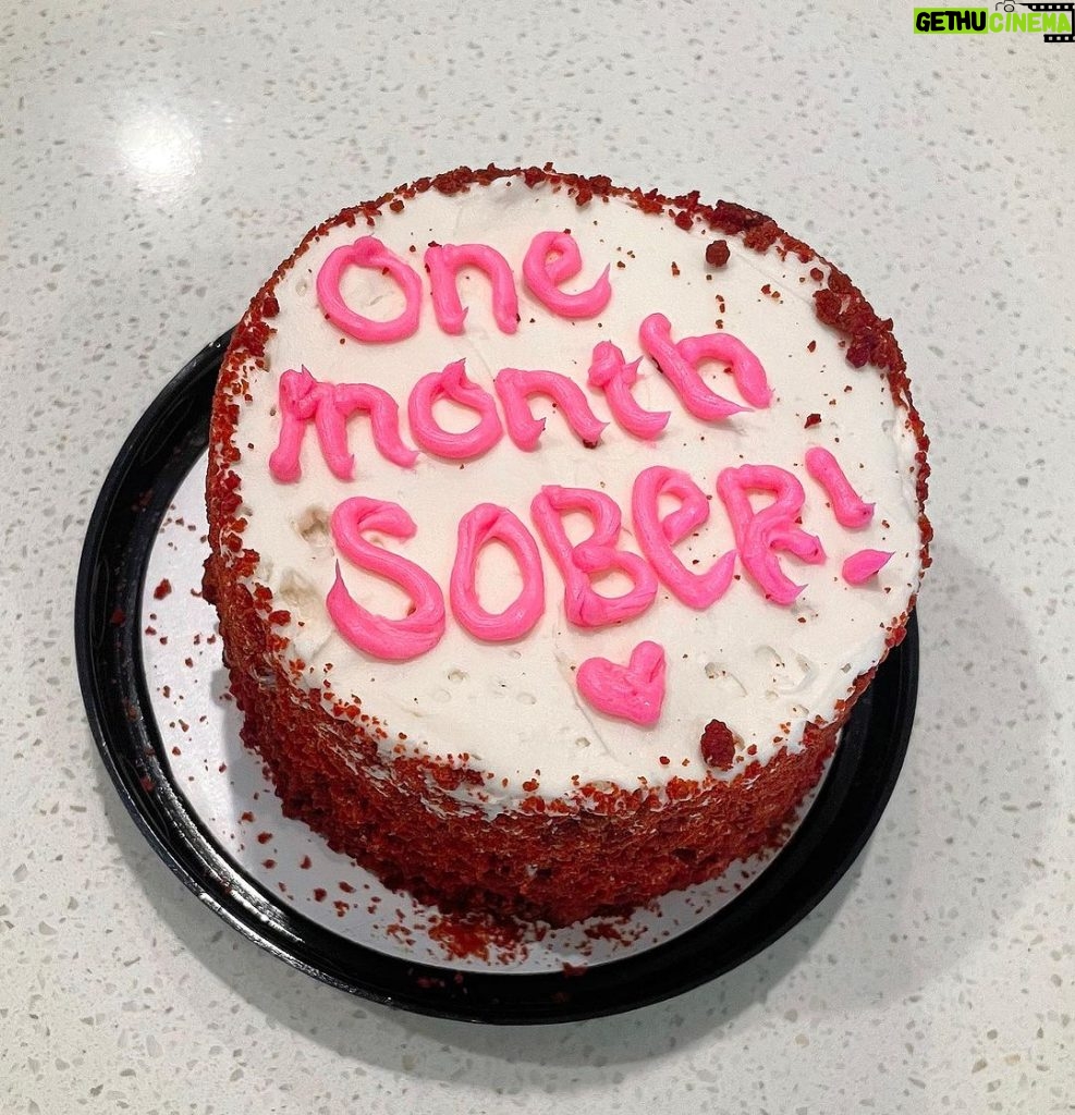 Andrea Russett Instagram - 1 month sober!!!!!! this is the longest i’ve ever been sober! since going to rehab i’ve struggled with relapses. i’d get 1 week, 2 weeks, a couple days…. it felt like a never ending cycle that i’d never get right. but i just kept trying. every single relapse was an opportunity to give up but i didn’t, and i’m so proud of myself. i feel so clear headed, inspired, creative, and focused. im finally starting to feel like ME again. i’m still taking it one day at a time and remembering that the disease of addiction will always be there to temp me, but today i’m celebrating this milestone 🥹♥️ Los Angeles, California