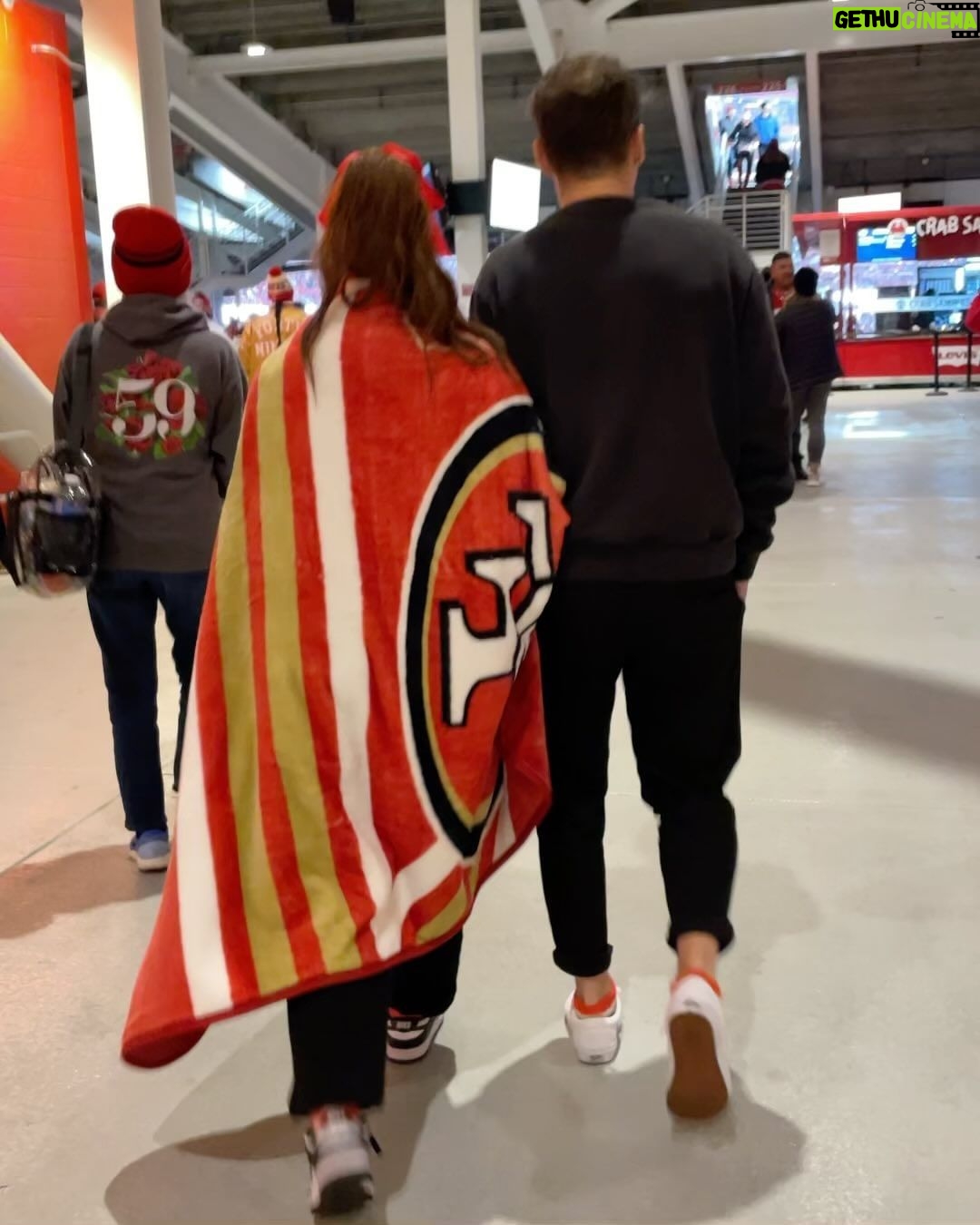 Andrea Russett Instagram - christmas was a BALL 🏈 Levi's Stadium