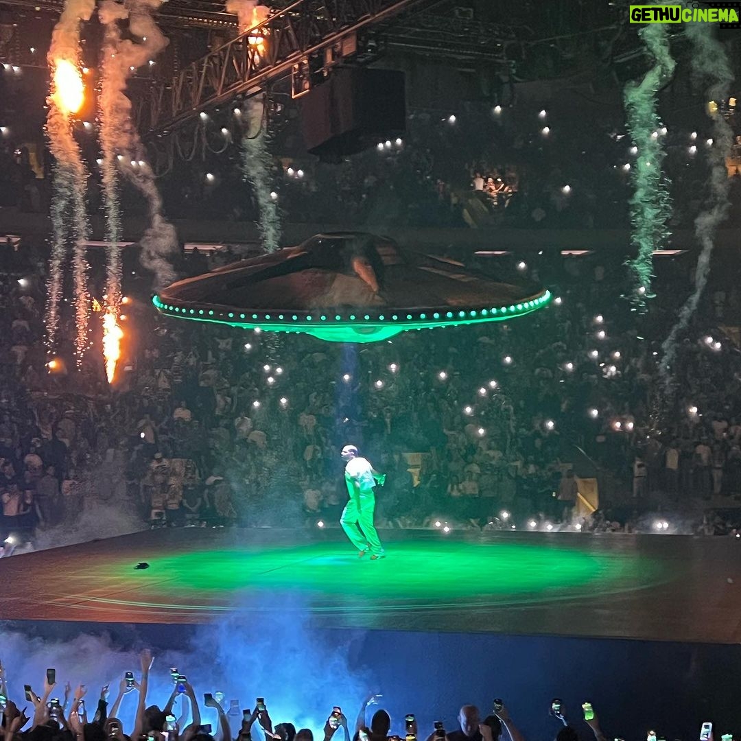 Andrew Schulz Instagram - My dad always made me wear a collared shirt at MSG. He said: “Andrew you must treat The Garden with respect. Only the greatest at their craft get to put their skills on display here. This is not just a building. This is a dream. A final destination. Their life’s work. And for that we treat it with respect.” Madison Square Garden