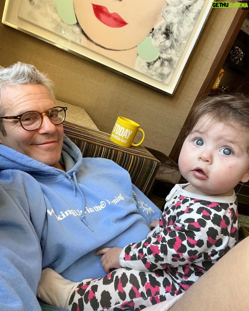 Andy Cohen Instagram - Waking up in the morning… feeling so many things ❤
