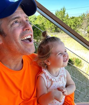 Andy Cohen Instagram - Summer Lovin’ ☀️♥️