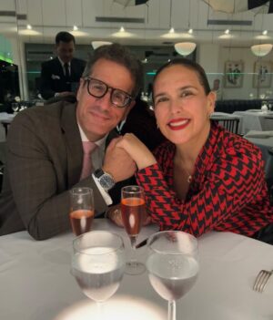 Angélica Vale Instagram - #felizcumpleaños al #amor de mi vida @angelicavaleoriginal … Eres el centro de nuestro universo y la que hace nuestro timeline posible / #happybirthday to the Love ❤️ of my life @angelicavaleoriginal - the center of gravity in our lives and the being that makes our timeline possible.  TAMxTAMxTAMxTAM ❤️🎂 ❤️ @imagerybyoscar @cali939la @lavaleshowla @carolyynaaa @ellepadron @stargirl_stuff @cocopixar