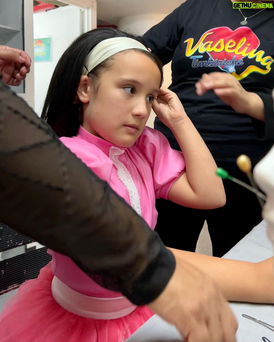 Angélica Vale Instagram - @vaselinamexico #timbiriche @angelicamasieloriginal ⭐️ Already taking giant leaps following your #talented mom @angelicavaleoriginal and your #legendary #grandma @angelicamariaoriginal #justthebeginning #prouddad #episode1 Centro Cultural Teatro 1