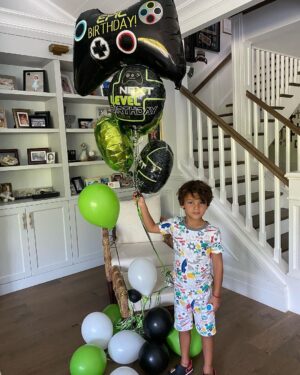 Angélica Vale Instagram - ¡Mi niño @danicopv cumple 9 años! ¡Te amo con el alma! ¡se feliz siempre! ¡Gracias por escogerme como tú mamá! 💜