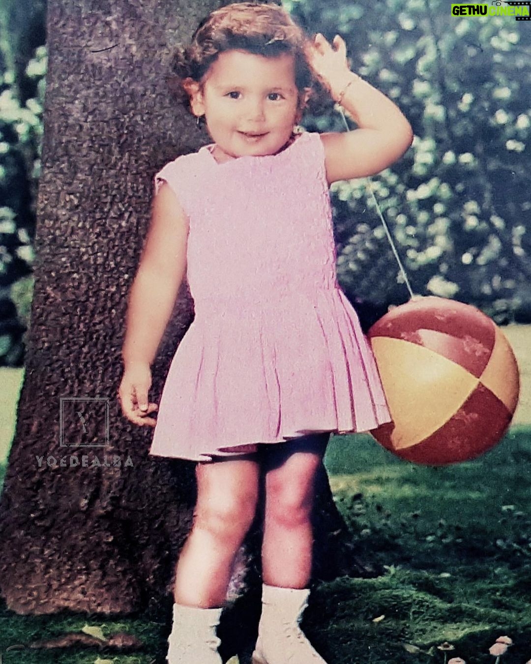 Angélica Vale Instagram - ¡Nunca dejen de ser niños! ¡No dejen de soñar, esos sueños se pueden cumplir! @angelicamasieloriginal @danicopv