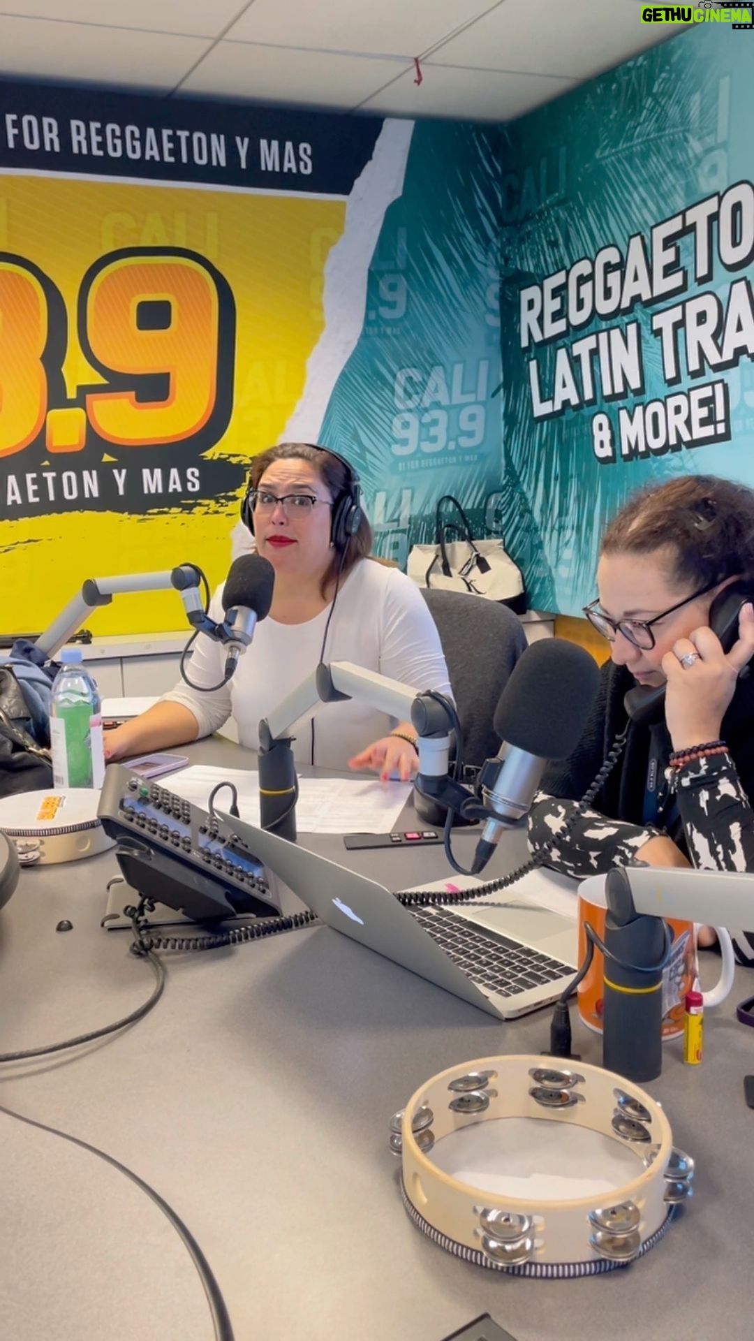 Angélica Vale Instagram - @angelicavaleoriginal nos cuenta una anécdota de @montaner 🤩🎶🎤 #AnecdotaDeAngelica