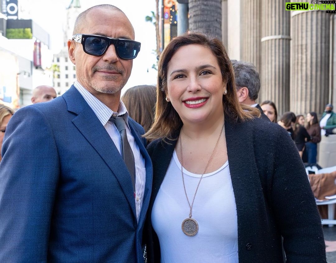 Angélica Vale - 14.7K Likes - I met my heroes yesterday at the @hwdwalkoffame
You never know… ❤️
Conocí a mis héroes ayer… ¡Lo máximo! ❤️❤️