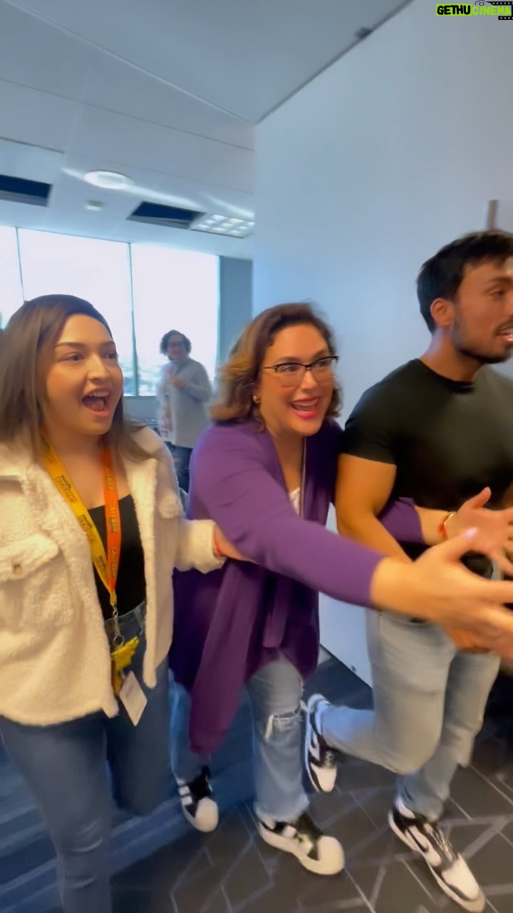 Angélica Vale Instagram - @angelicavaleoriginal tuvo una sorpresa para @josequinterotv @angieradio 🤯🤩 WATCH THE VIDEO!
