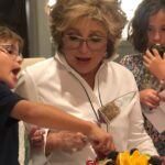 Angélica Vale Instagram - ¡Feliz cumpleaños Mamacita! Gracias por ser la mejor en todo, la mejor mamá, la mejor amiga, la mejor abuela, la mejor cómplice. ¡Te amo con toda mi alma! ¡Que bendición ser tu hija! @angelicamariaoriginal