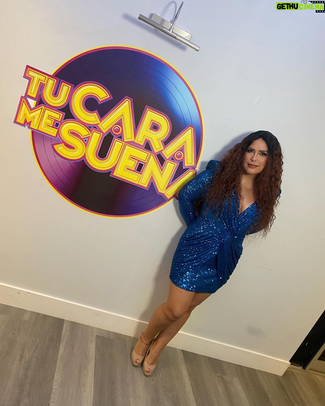 Angélica Vale Instagram - @tucaramesuenamxus Ya la última semana… Me van a hacer mucha falta… @univision @televisaunivision