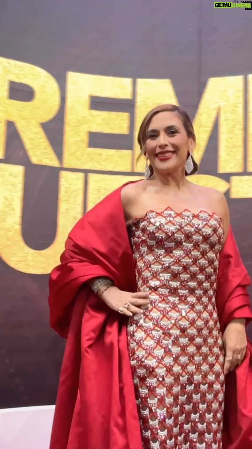 Angélica Vale - 19.2K Likes - Brillante 💎 Nuestra HOST @angelicavaleoriginal ✨ #PremioLoNuestro
