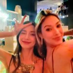 AngelaBaby Instagram - 终于遇到了喜欢了很久的谷爱凌 @eileengu 又想去滑雪了！ 谢谢tiffany的夜晚 @alexandrearnault #tiffanyandco #TheTiffanyLandmark 晚安啦！时差好严重🤯🤯🤯